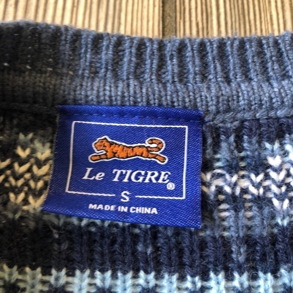 Vtg Le Tigre Snowflake Design Long Sleeve Sweater - Picture 5 of 6